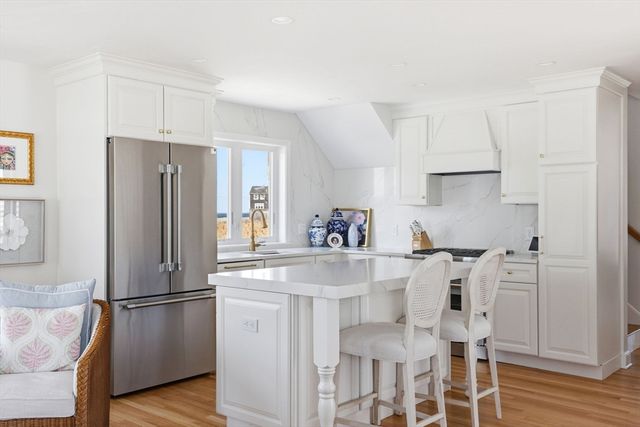 53 Lighthouse Rd, Scituate, MA 02066