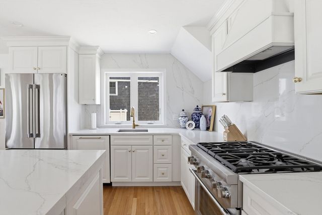 53 Lighthouse Rd, Scituate, MA 02066