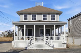 53 Lighthouse Rd, Scituate, MA 02066