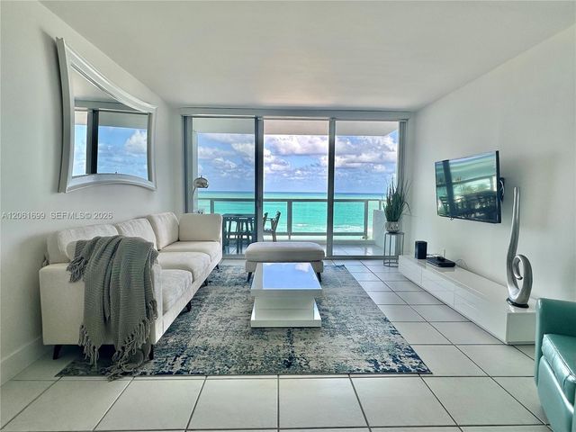 5161 Collins Avenue 1017, Miami Beach, FL 33140