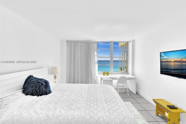 5161 Collins Avenue 1017, Miami Beach, FL 33140