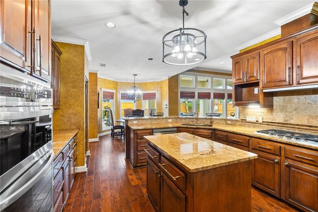 5406 Hulen Dr, Corpus Christi, TX 78413