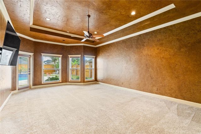 5406 Hulen Dr, Corpus Christi, TX 78413