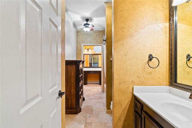 5406 Hulen Dr, Corpus Christi, TX 78413