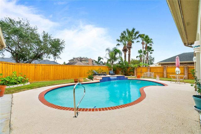 5406 Hulen Dr, Corpus Christi, TX 78413