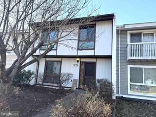23 MONARCH DR, Sterling, VA 20164