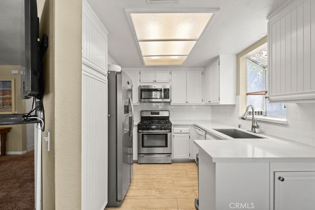 26974 Flo Ln 303, Canyon Country, CA 91351