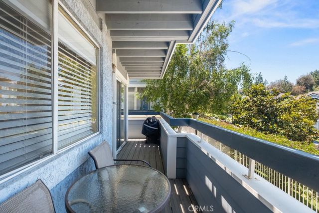 26974 Flo Ln 303, Canyon Country, CA 91351
