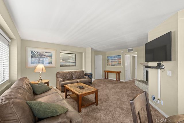 26974 Flo Ln 303, Canyon Country, CA 91351
