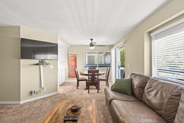 26974 Flo Ln 303, Canyon Country, CA 91351