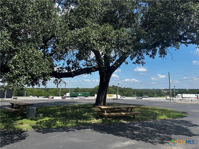 1010 S Wall Street, Belton, TX 76513