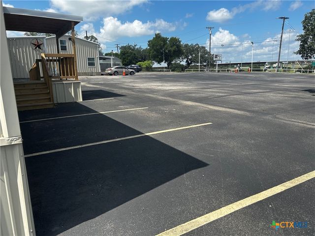 1010 S Wall Street, Belton, TX 76513