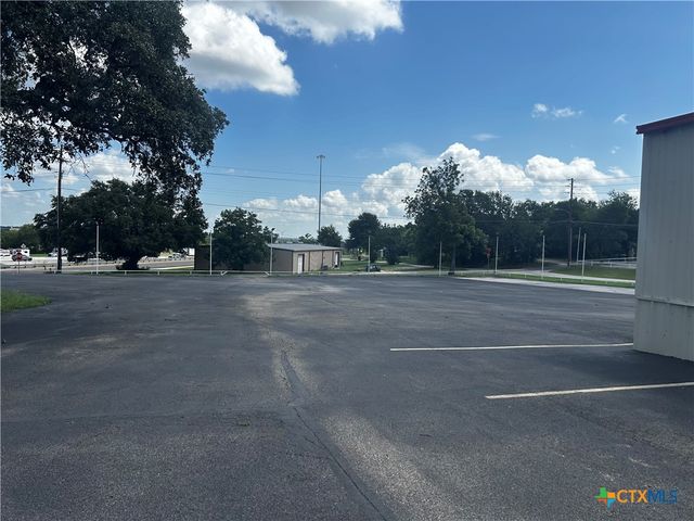 1010 S Wall Street, Belton, TX 76513
