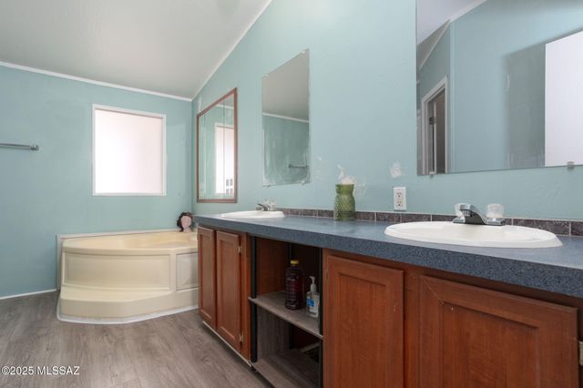 11873 W Ina Road, Tucson, AZ 85743