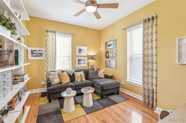 4245 McPherson Avenue, St Louis, MO 63108
