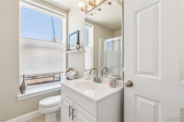 4245 McPherson Avenue, St Louis, MO 63108