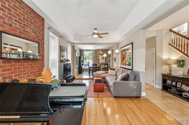 4245 McPherson Avenue, St Louis, MO 63108