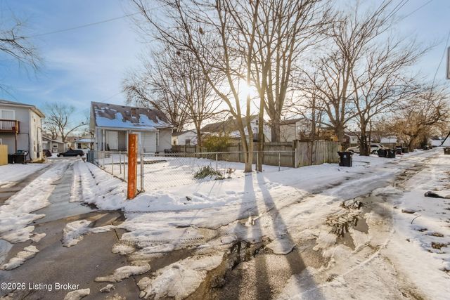 709 M St, Louisville, KY 40208