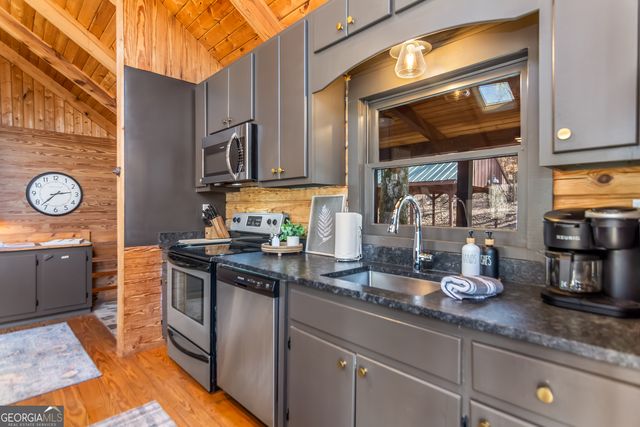 346 Rusty Lady Lane, Ellijay, GA 30536