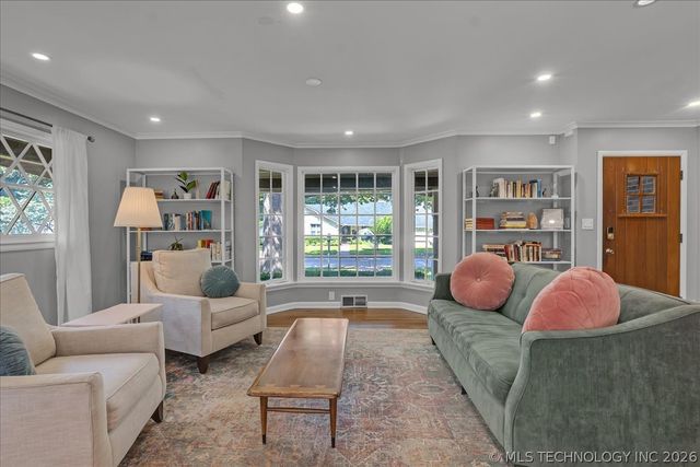 5201 S Sandusky Avenue, Tulsa, OK 74137