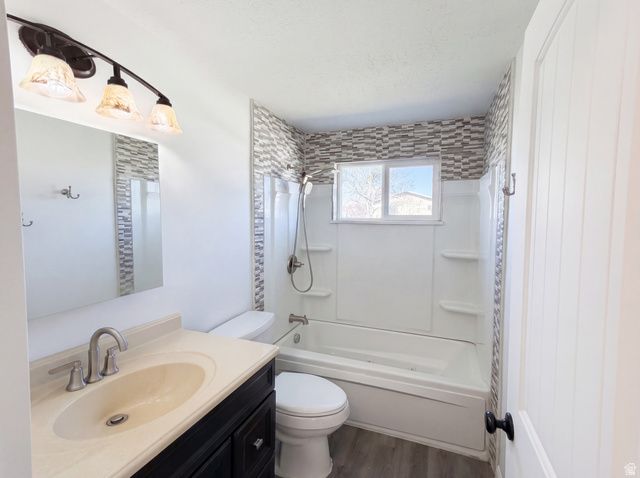 4904 W BANQUET AVE, West Jordan, UT 84081