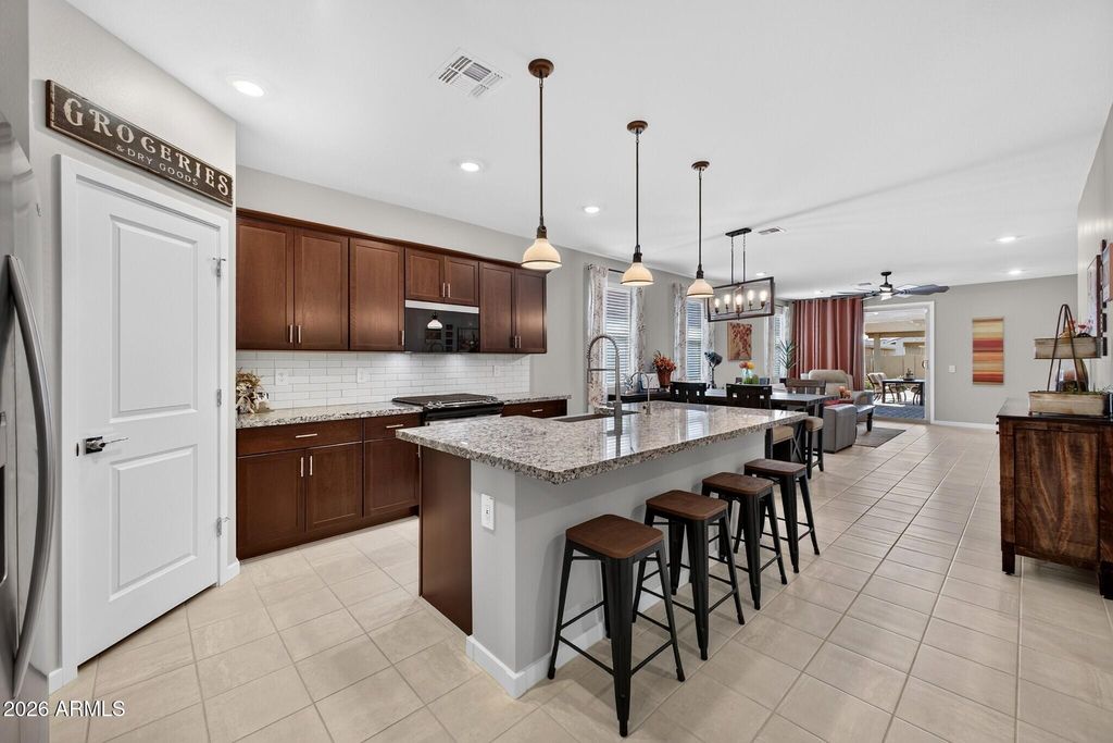351 S ALEGRIA Lane, Casa Grande, AZ 85194 — photo 4