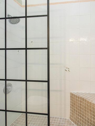 107 Saratoga Boulevard E, West Palm Beach, FL 33411