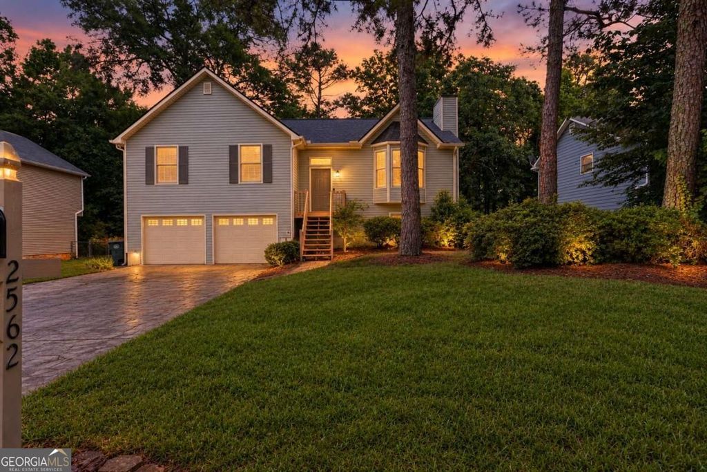 2562 Kennesaw Springs Court, Kennesaw, GA 30144 — exterior