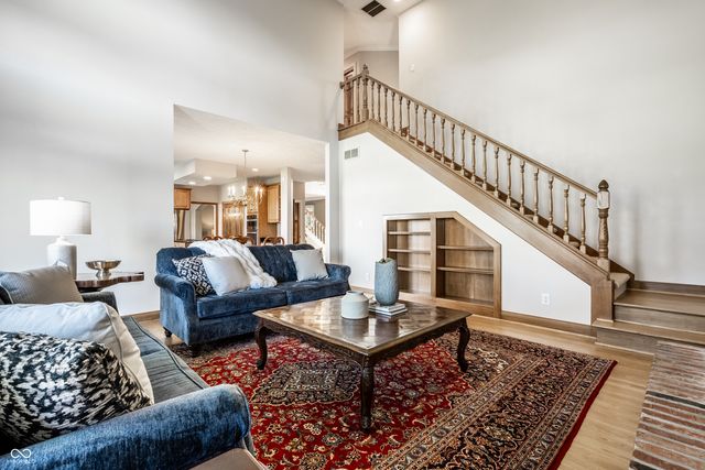 1404 N Claridge Way, Carmel, IN 46032