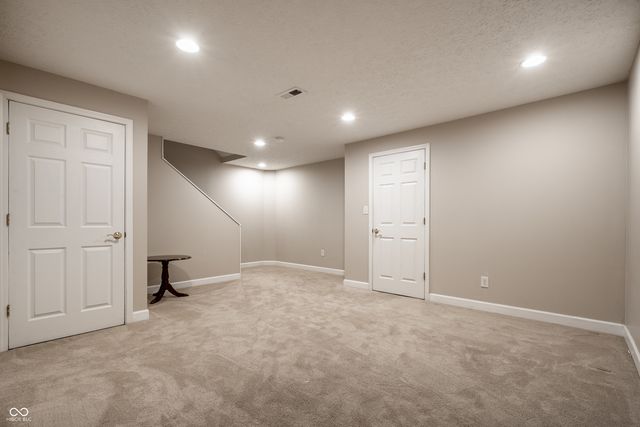 1404 N Claridge Way, Carmel, IN 46032