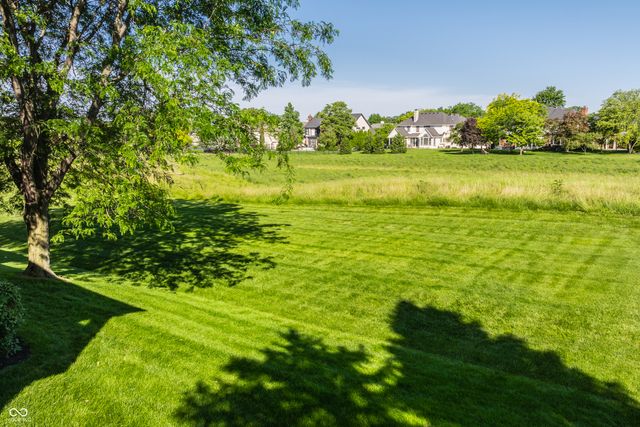 1404 N Claridge Way, Carmel, IN 46032