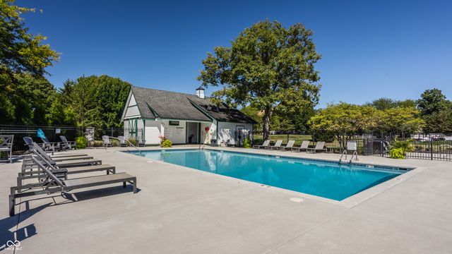 1404 N Claridge Way, Carmel, IN 46032