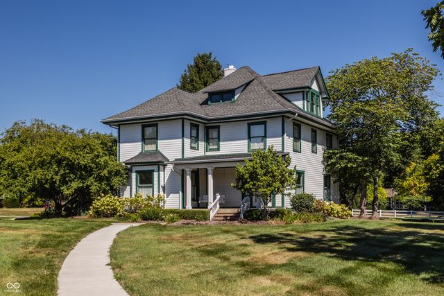 1404 N Claridge Way, Carmel, IN 46032