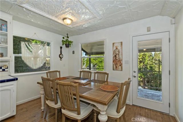 238 Bluebell, Lake Arrowhead, CA 92352