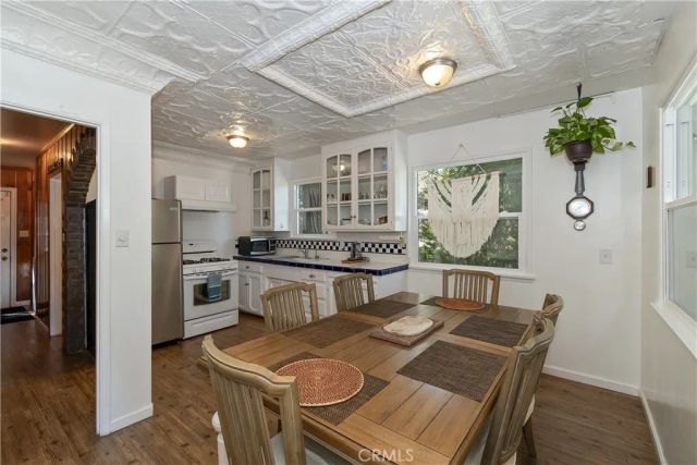 238 Bluebell, Lake Arrowhead, CA 92352