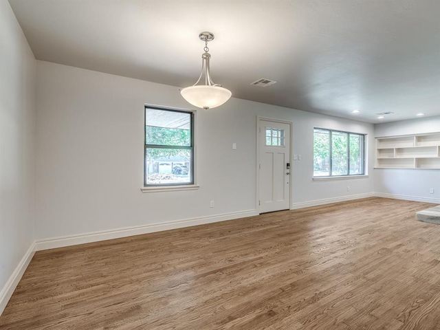 1320 Avondale Drive, Norman, OK 73069