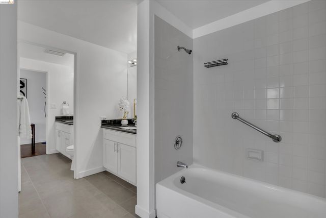 6363 Christie Ave 2925, Emeryville, CA 94608