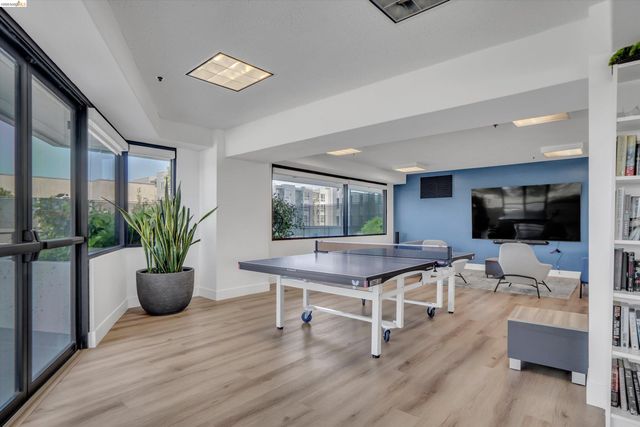 6363 Christie Ave 2925, Emeryville, CA 94608