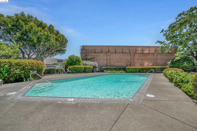 6363 Christie Ave 2925, Emeryville, CA 94608