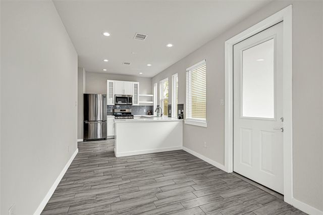 9431 Jutland Road, Houston, TX 77033