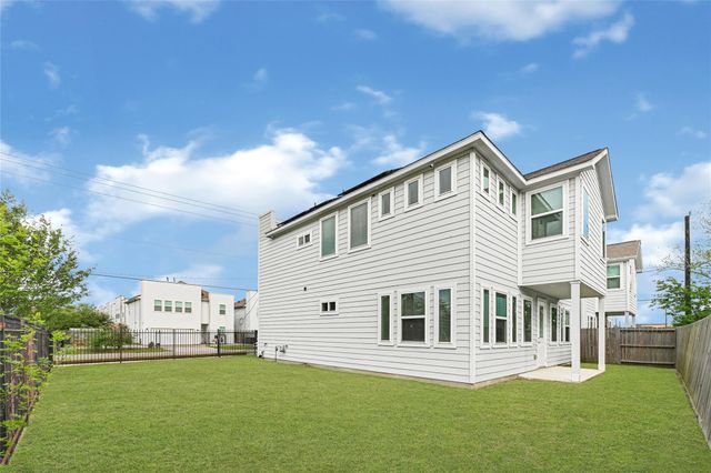 9431 Jutland Road, Houston, TX 77033