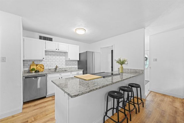 4905 California Trail, Grand Prairie, TX 75052