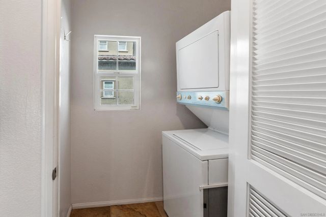 10556 Debreceni Way 9, San Diego, CA 92127