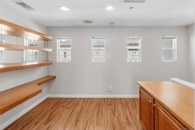 10556 Debreceni Way 9, San Diego, CA 92127