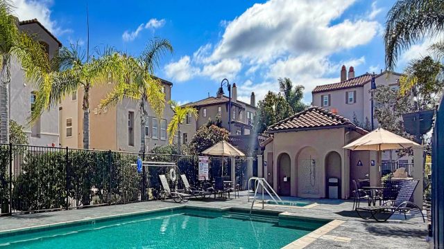 10556 Debreceni Way 9, San Diego, CA 92127