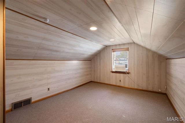 5821 Oleatha Avenue, St Louis, MO 63139