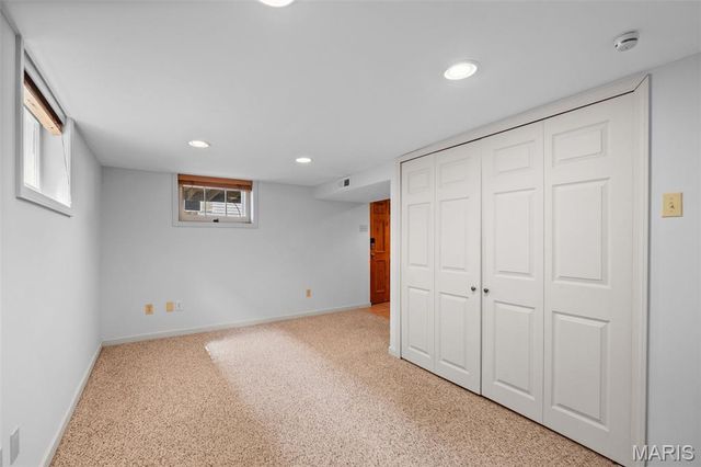 5821 Oleatha Avenue, St Louis, MO 63139