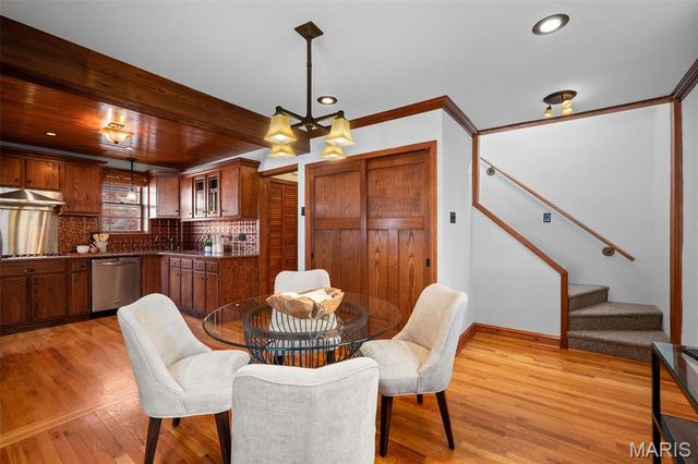 5821 Oleatha Avenue, St Louis, MO 63139