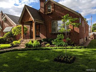 5821 Oleatha Avenue, St Louis, MO 63139
