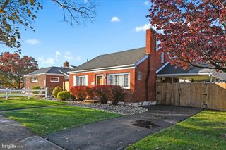 4902 VIRGINIA AVE, Harrisburg, PA 17109